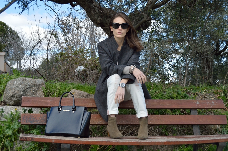 Cocoon coat + boyfriend jeans