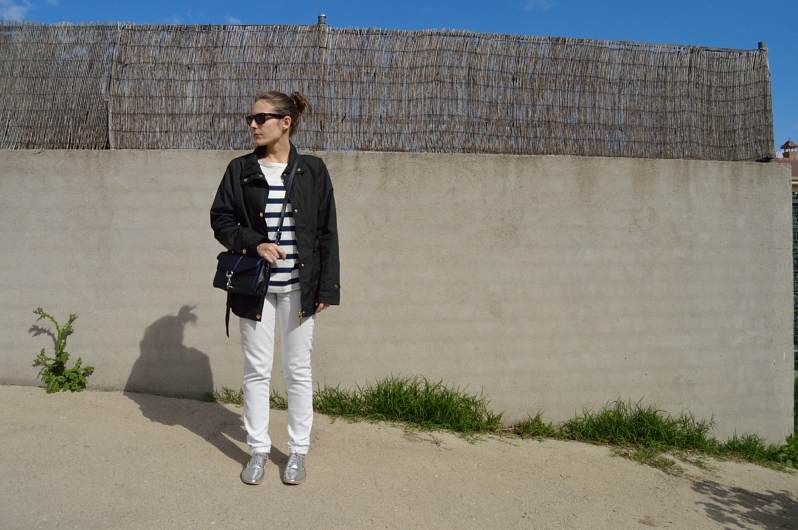 White light, white jeans