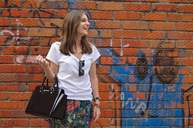 Larri’s mood is the happy mood