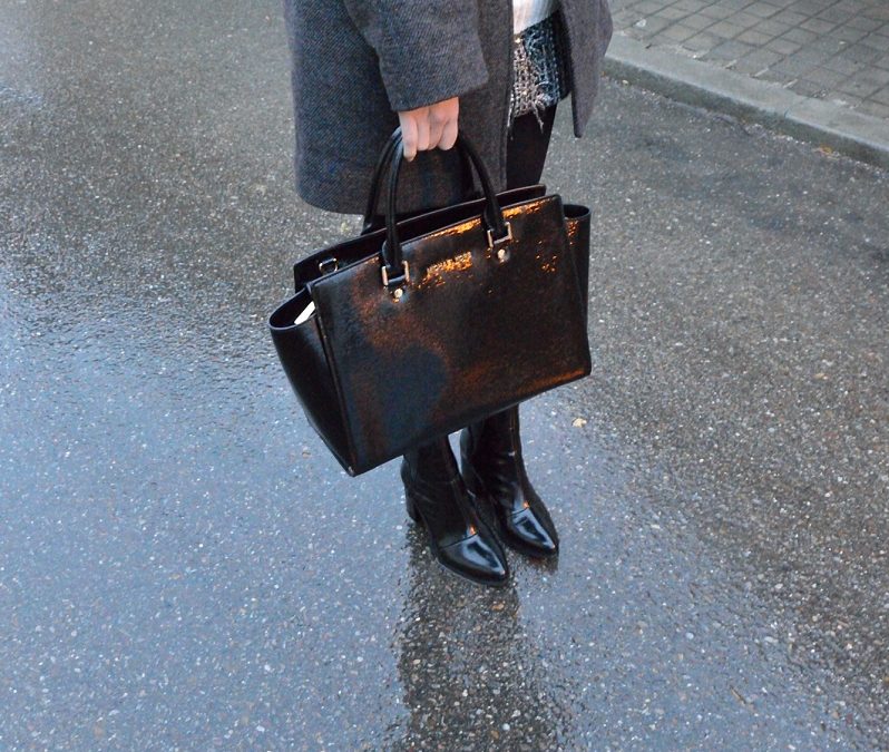 Night lights and rain